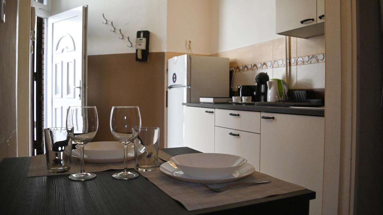 Your Home In Budapest: Cozy, Central & Silent Екстериор снимка